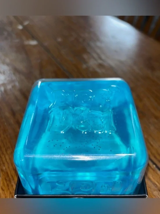 NeeDoh Nice Berg! Fast shipping! - Picture 2 of 2